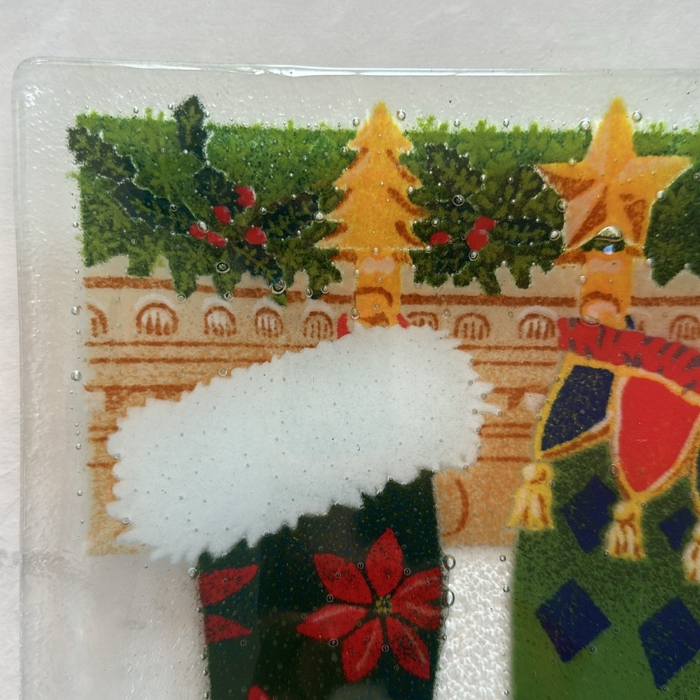 Peggy Karr fused glass Christmas Stocking serving dish. - Picture 3 of 7